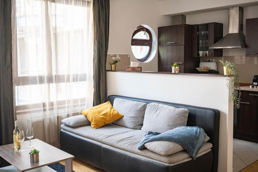 Free Parking! Soho Budapest 304, 4 Ppl, Ac, Fast Wifi, Smart Tv Budapeste Exterior foto