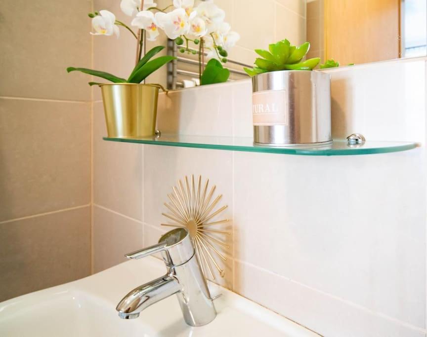 Free Parking! Soho Budapest 304, 4 Ppl, Ac, Fast Wifi, Smart Tv Budapeste Exterior foto