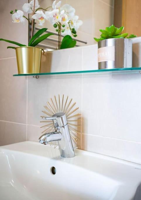 Free Parking! Soho Budapest 304, 4 Ppl, Ac, Fast Wifi, Smart Tv Budapeste Exterior foto